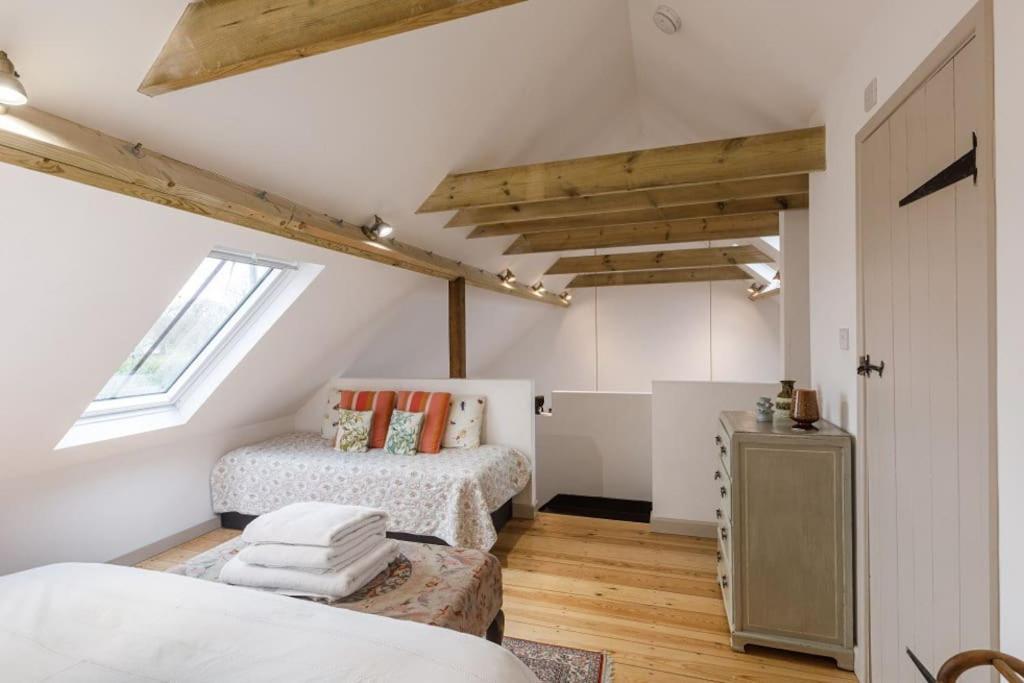Stylish Cottage In The Pewsey Vale 말버러 외부 사진