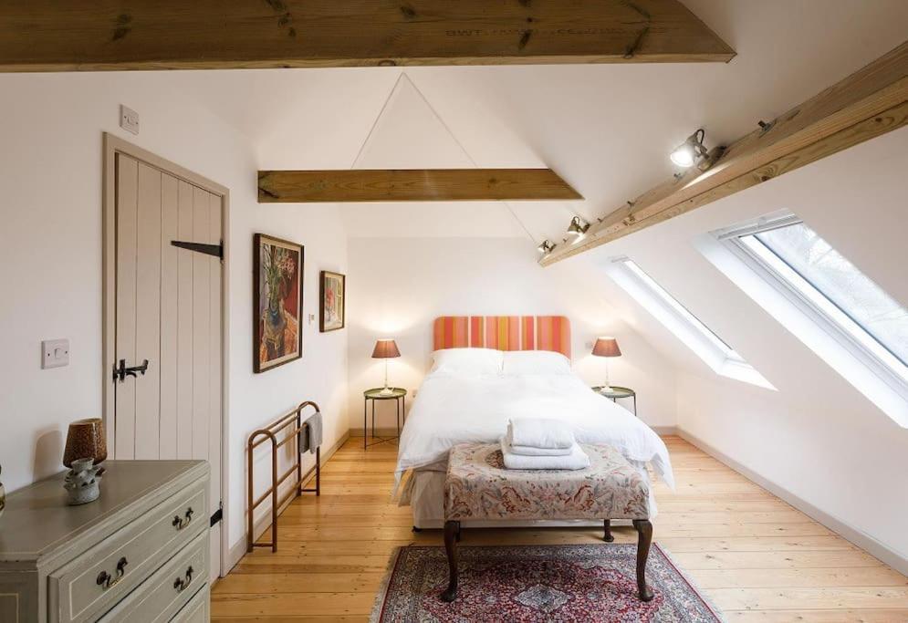 Stylish Cottage In The Pewsey Vale 말버러 외부 사진
